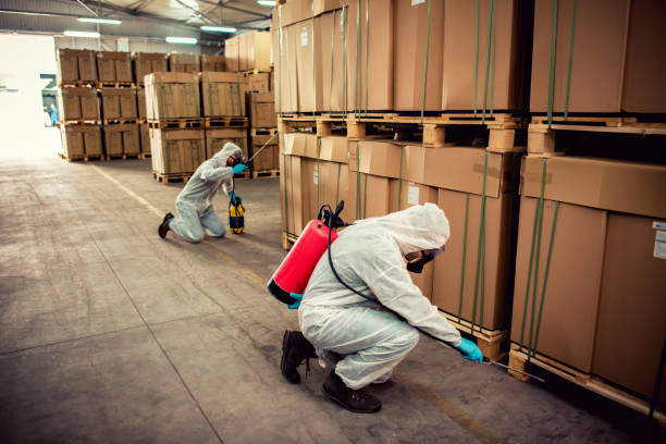 Best Commercial Pest Control Services  in Tonganoxie, KS