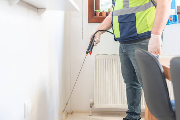 Best Emergency Pest Control  in Tonganoxie, KS
